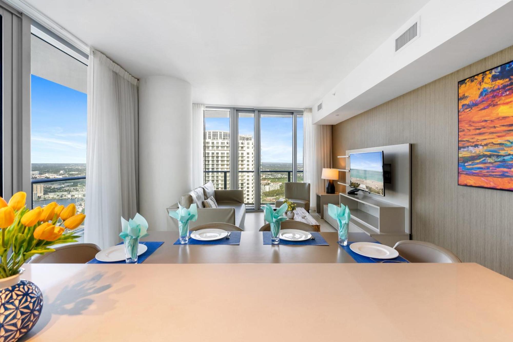הוליווד High Floor Corner 2 Bdr At Lyfe Resort מראה חיצוני תמונה